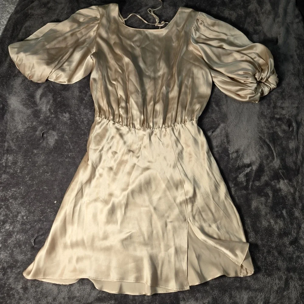 Amanda Uprichard Duval Dress Size Large  Light Bone 100% Silk Small Pull See Pic